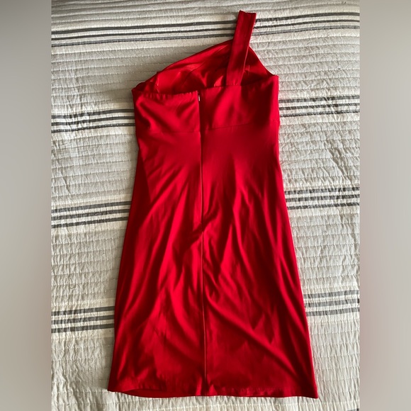 Cache Red Dress - Picture 2 of 4